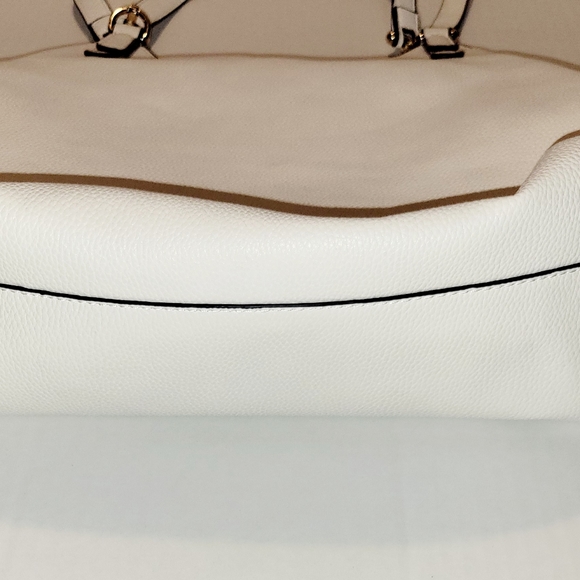 Large White Shoulder Bag - Picture 4 of 14